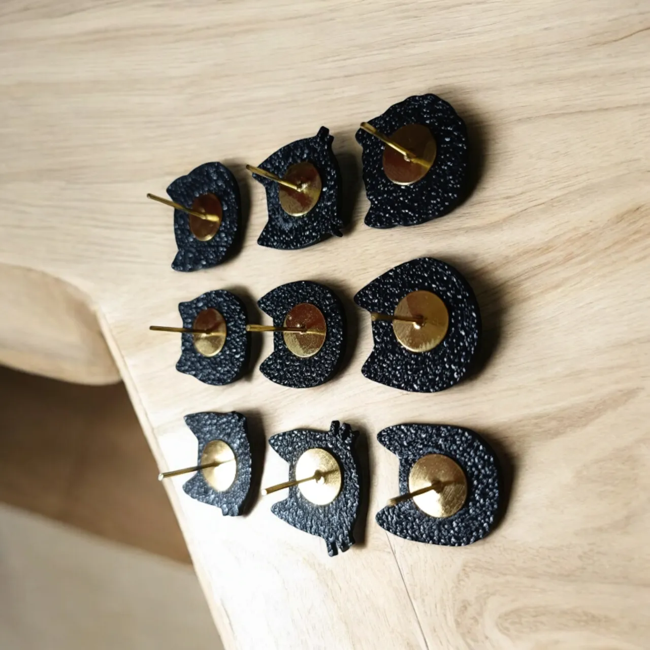 Cats earrings and keychains view 3