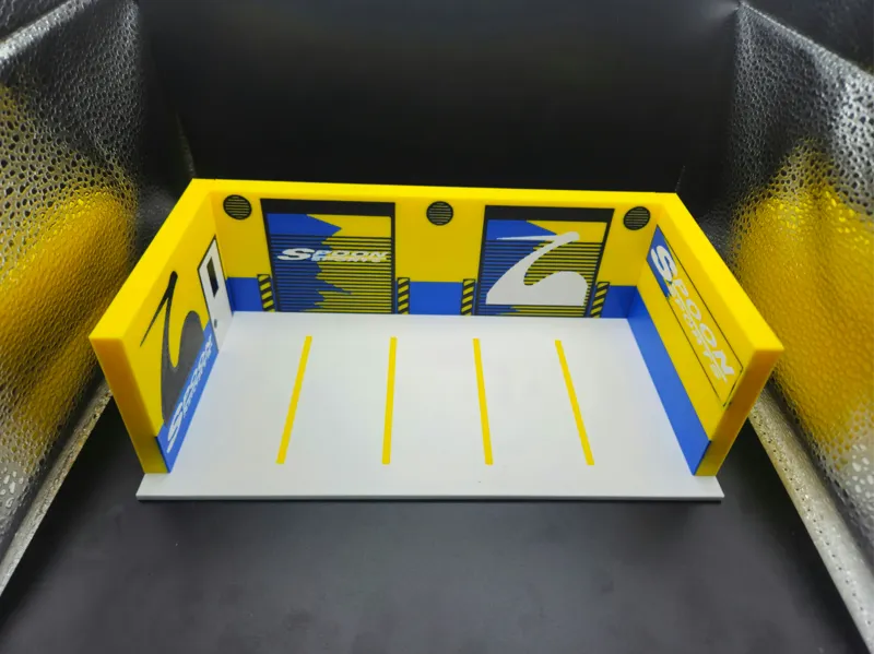 Garage diorama