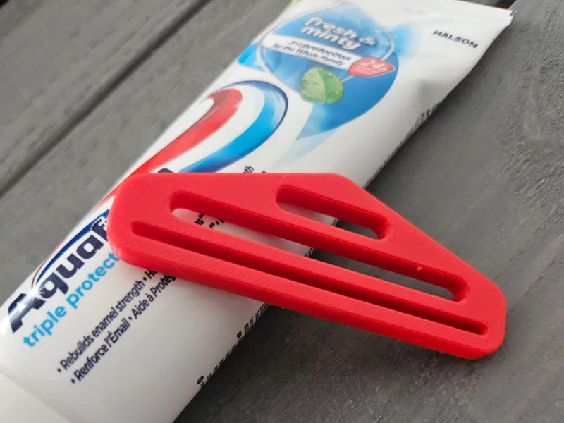 Toothpaste Squeezer