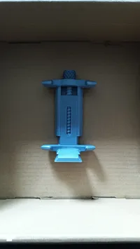 Quadratischer Sockel mit 35mm