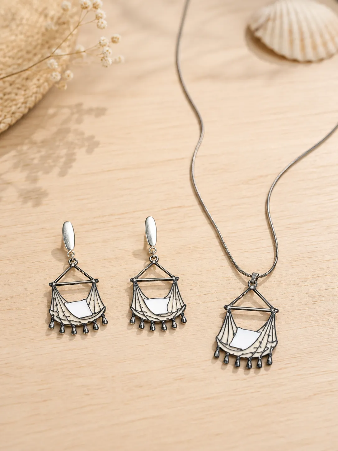Conjunto Hamaca Boho - Pendientes y colgante view 2