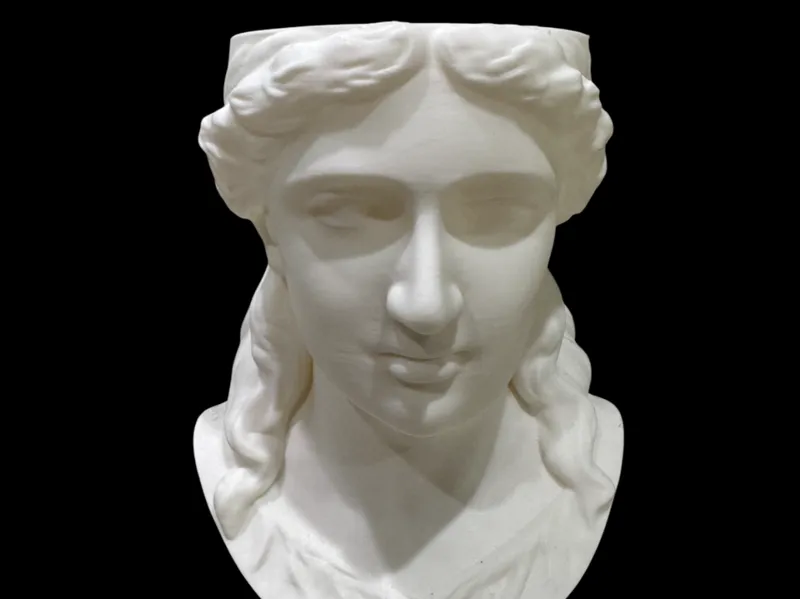 Eirene Bust Vase (Planter Pot)