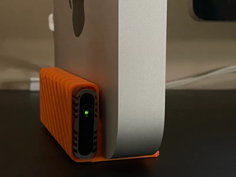 Mac Mini Stand With Vantec NST-220C3-SG Enclosure Holder