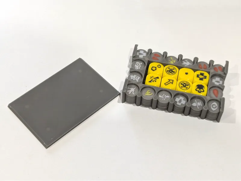 Token Box with magnetic lid