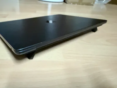 MacBook Air 15" Riser