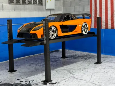RC 1.18 Drift Car Bendpak CarLift 4Post