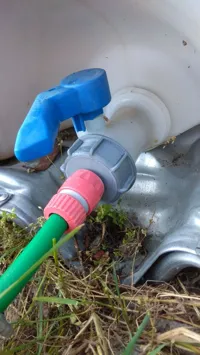 Adaptateur cuve IBC pour tuyau d'arrosage — photo 2