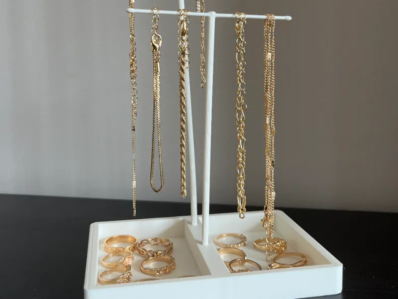 Modern jewlery stand