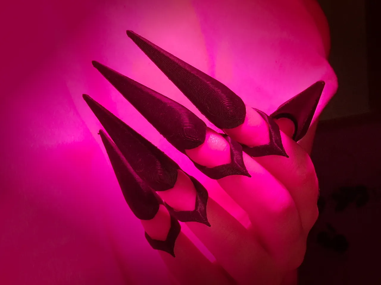 Demon Stiletto Nails - Claws for Halloween Costume view 3