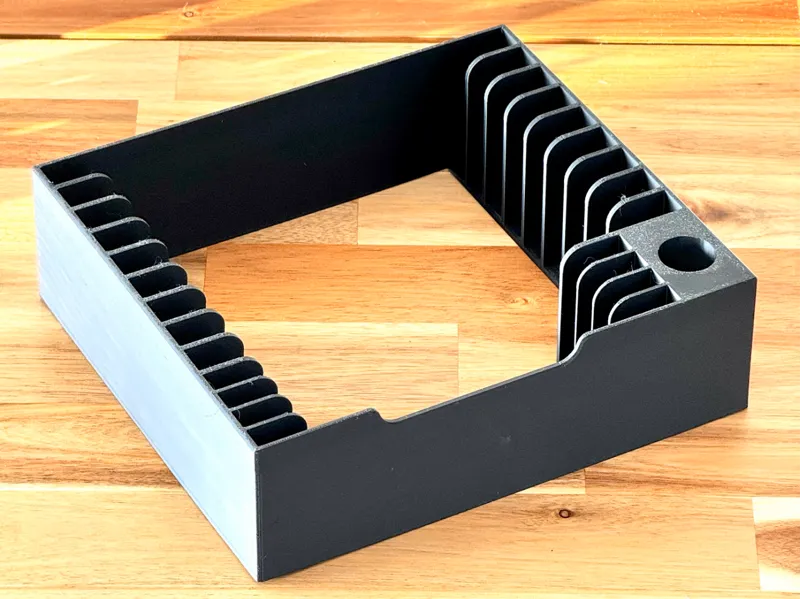 Albi books and pen organizer - rounded