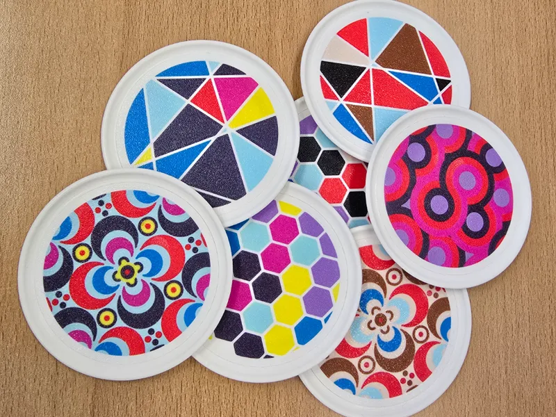 Untersetzter Retro Designs mit TPU Füßen