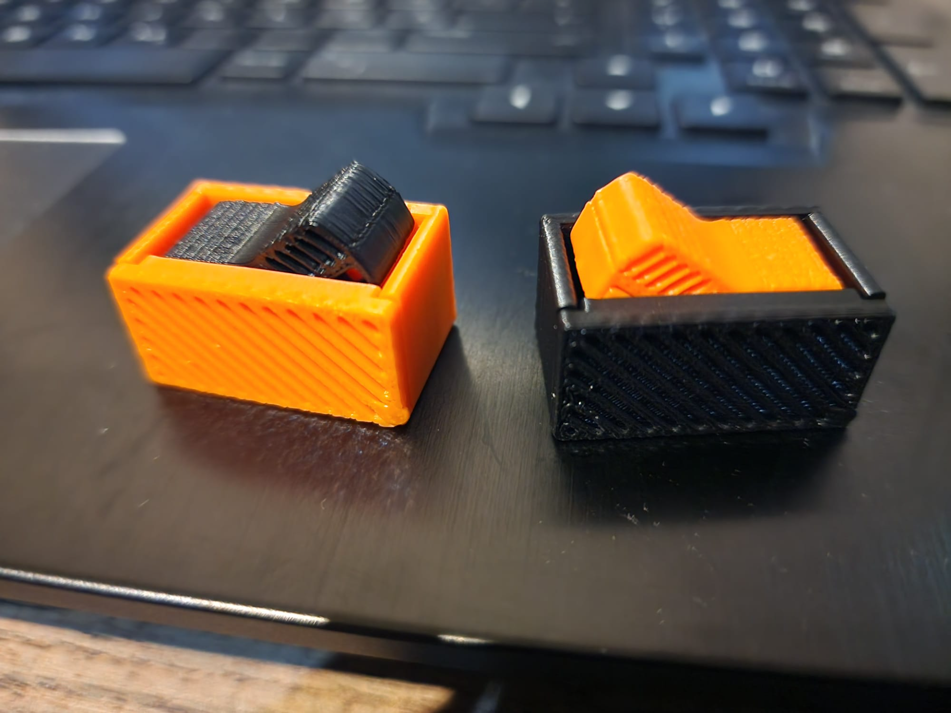 Snappy fidget klicker magnetic