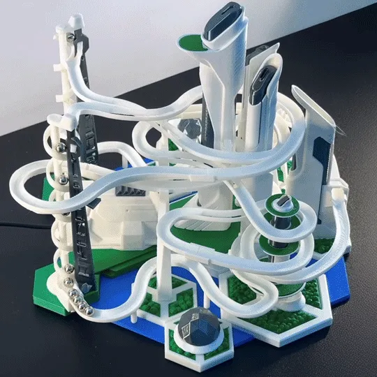 NeoHexa Metropolis Marble Run – Future in Motion view 2