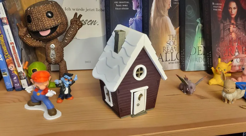 Snowy tealight cabin 