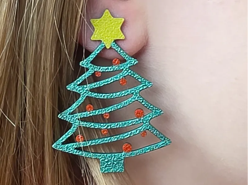 Christmas tree earrings