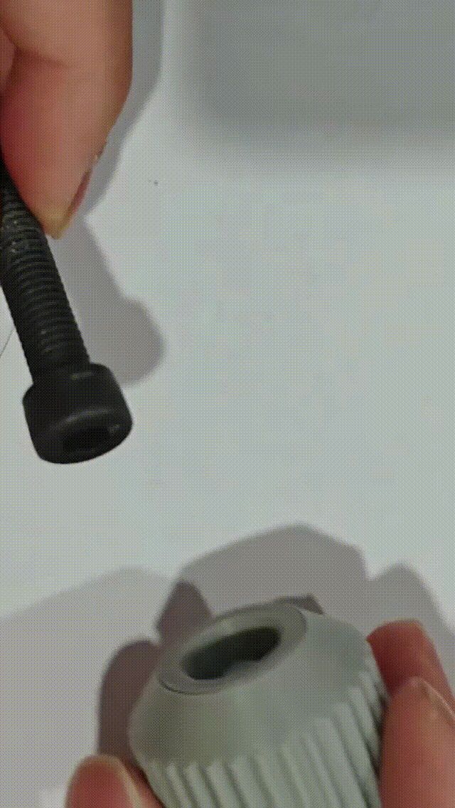 M8螺栓手拧套筒