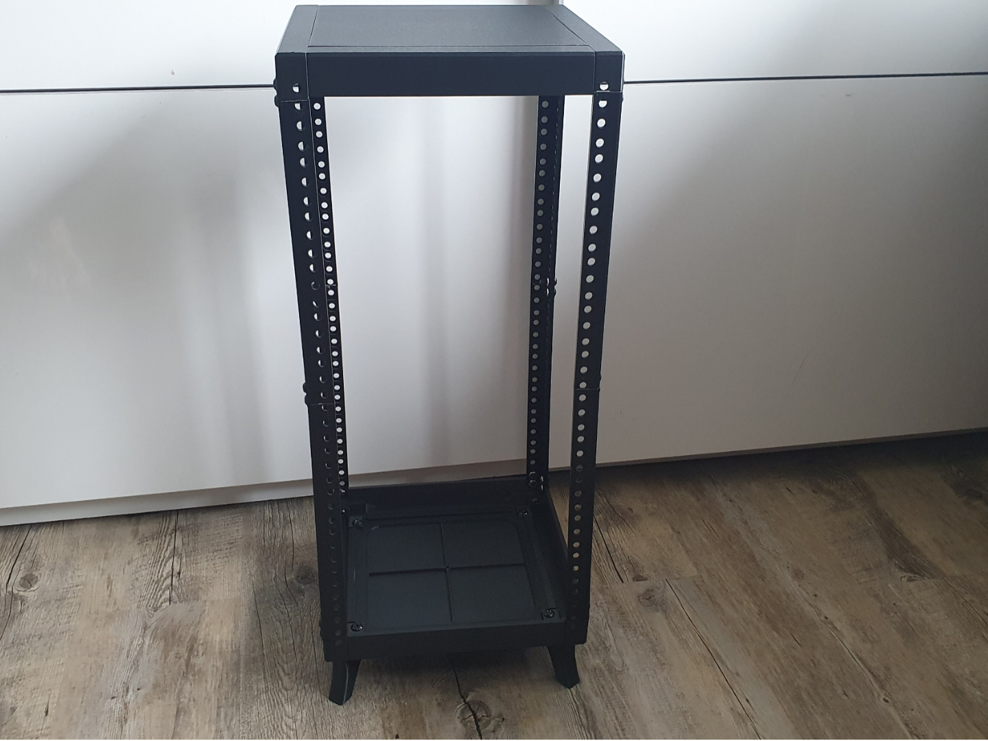 modular schlank 10 Zoll / Inch Server Rack  2/4/6U