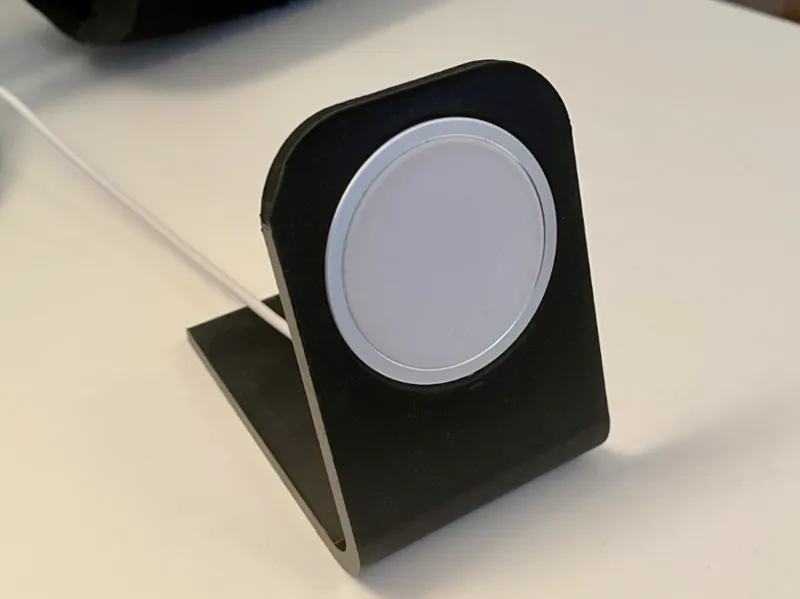 MagSafe Holder
