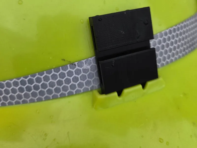 Hardhat light clip