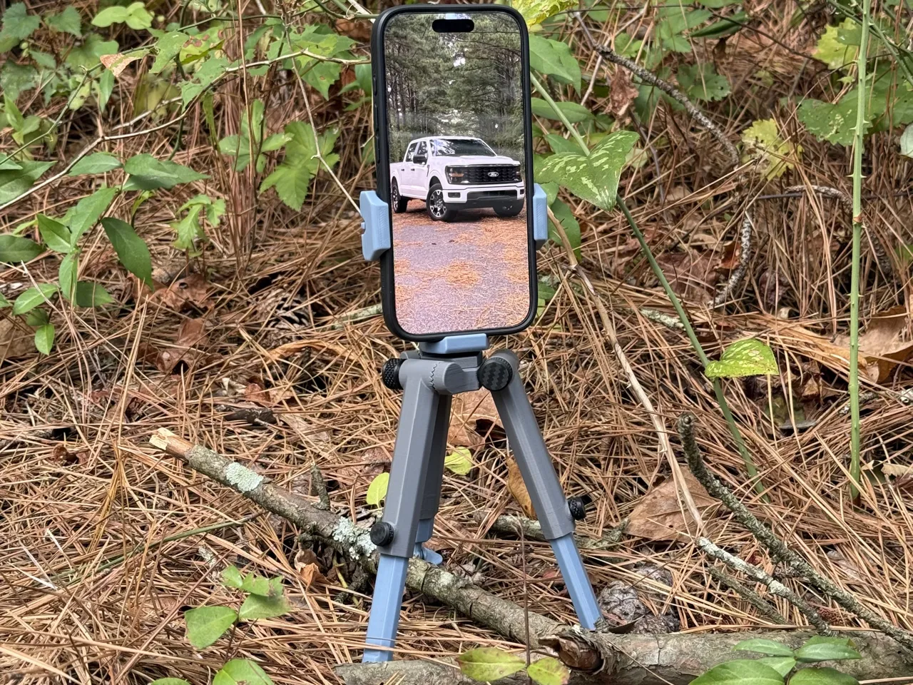 TriStance - Tripod With Flexible Telescoping Legs view 2