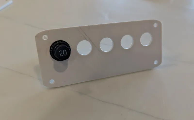 5 Aviation Klixon-style Circuit Breaker Panel