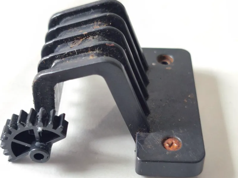 Trash Bin Bracket