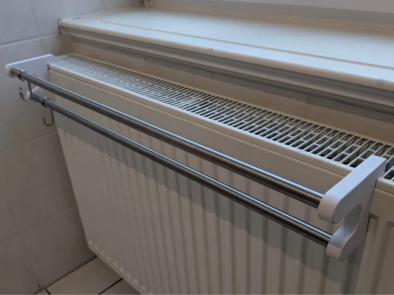 Clothes dryer / Towel rack for radiators