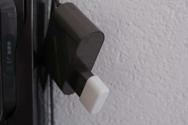 Europlug pole protector