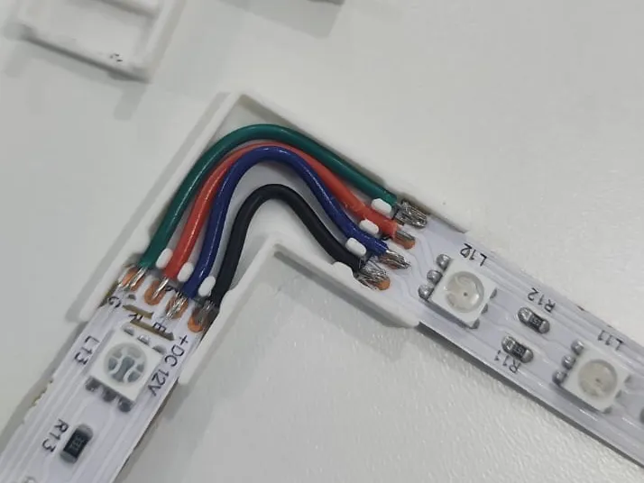 Conetor fita led 90º sem solda