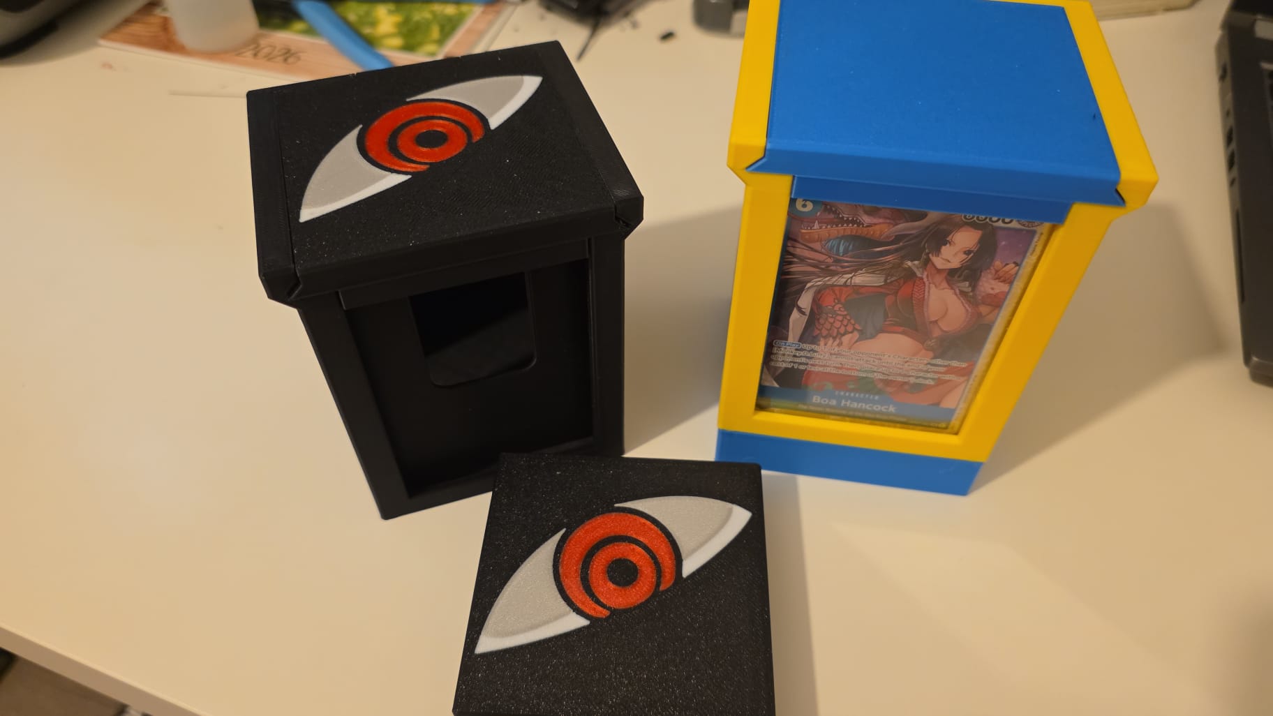 Miniatura 5 do modelo 3D All In One TCG Deck Box