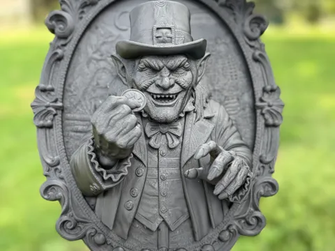Marco decorativo: Leprechaun in Victorian Frame — referencia de MakerWorld