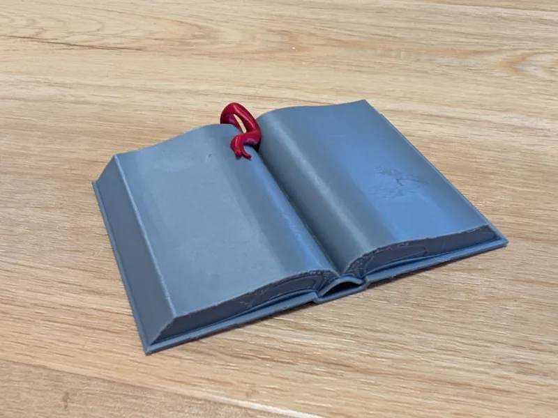 Buch mit Lesezeichen / auch als Kette verwendbar