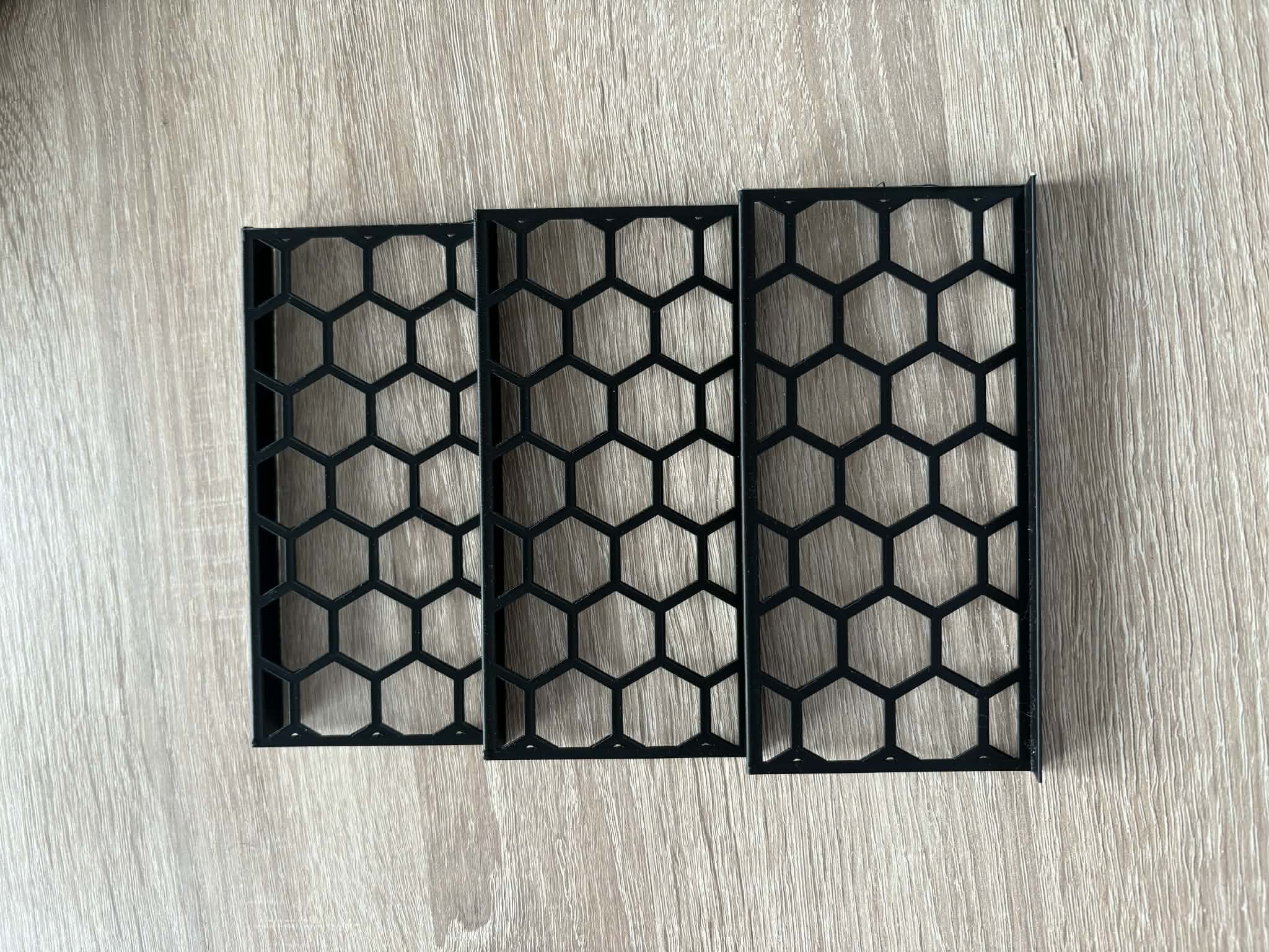 Miniatura 2 do modelo 3D Customizable Slab riser for card display