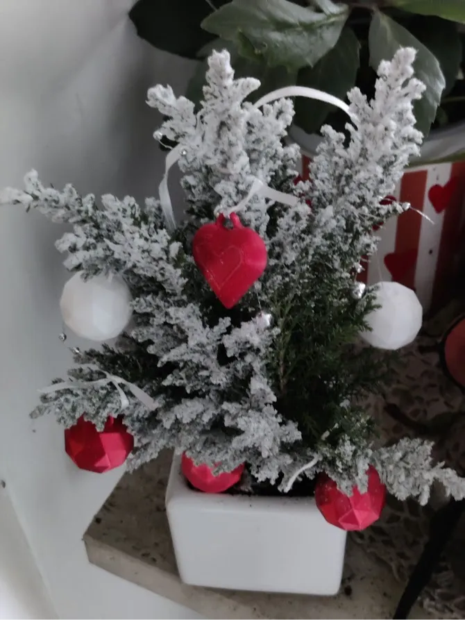 Mini tree decor