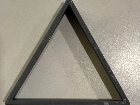 Triangle cookie cutter