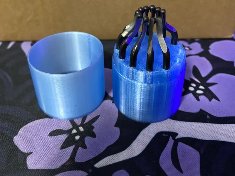 Deburring tool bit holder