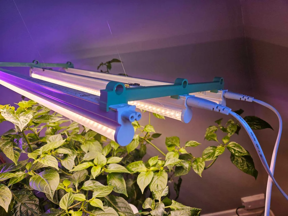 T5 Noma grow light triple bracket Remixed by Screech24 MakerWorld