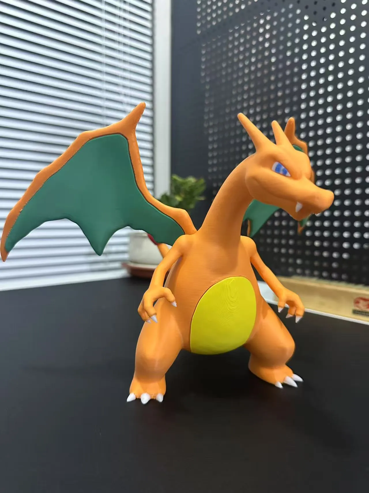 Pokemon Charizard 宝可梦喷火龙 [no ams] view 2