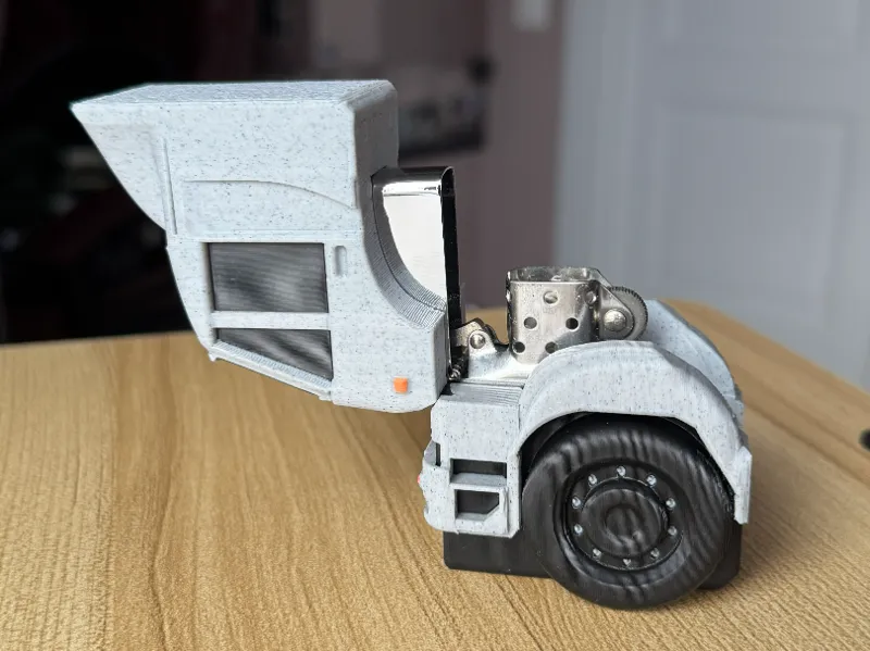 Zippo lighter case for truckers