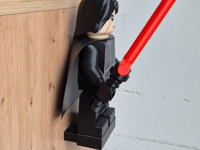 Brick Man Wandhalterung, in der Tiefe verstellbar.