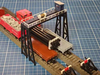 1:87 Gantry Crane with Working Winch (HO Scale)