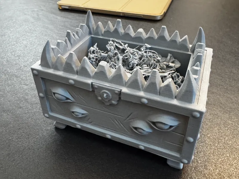 MIMIC desk bin 