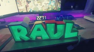 Cartel Luminoso Raul