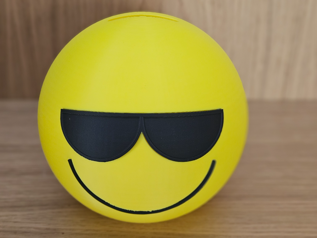 Mealheiro emoji sunglass/ sem AMS 3D model