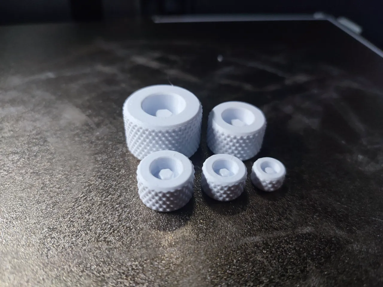 Knurled handle - M3 to M8 Socket Head Cap Screw view 3