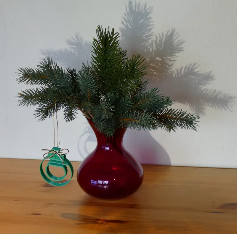 Simple Christmas bauble