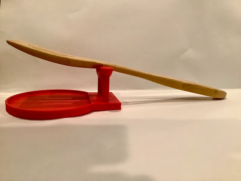 Spoon holder with drip tray