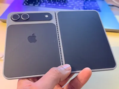 iPhone Fold 1:1 Replica (with folding hinge)