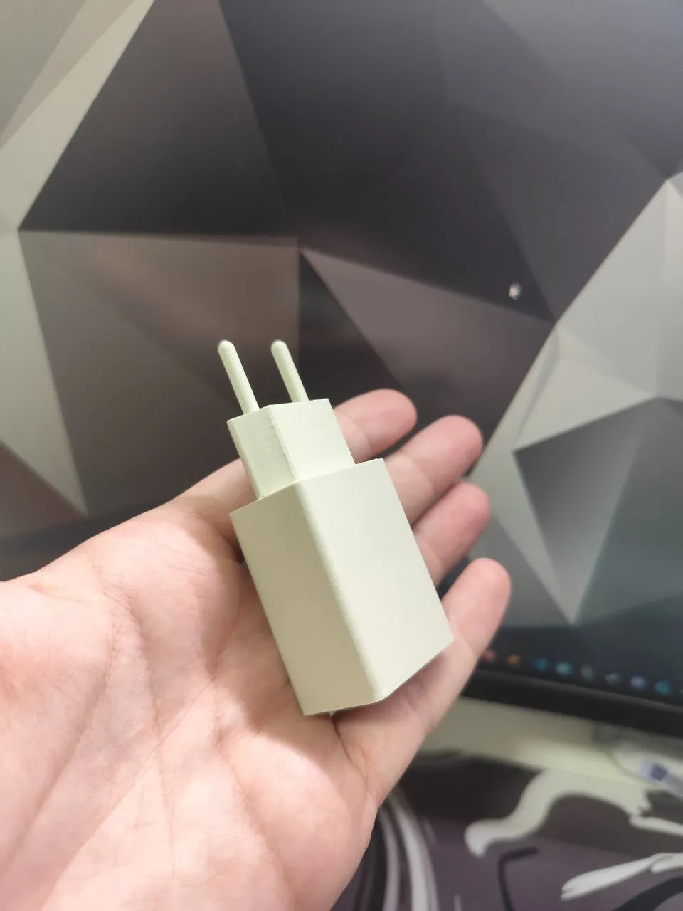 Unexpected type c charger vault by levanter makerworld