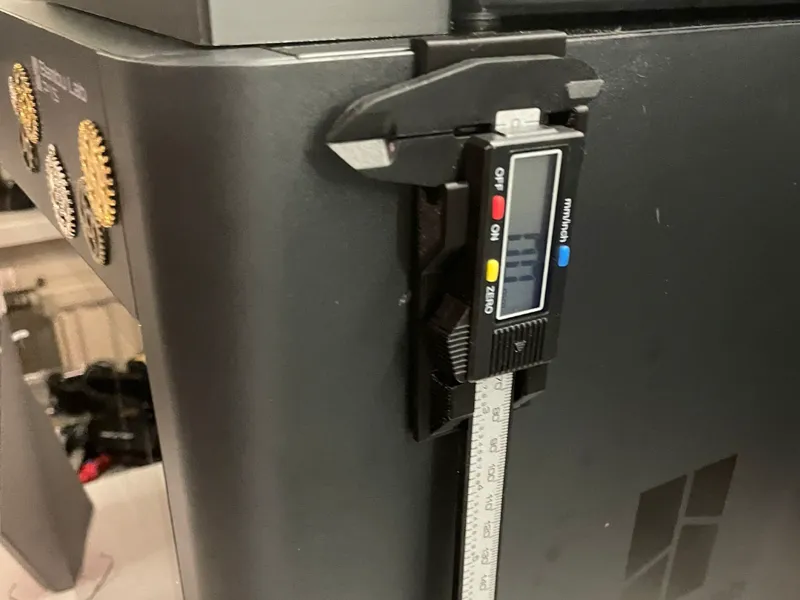 caliper holder P1S